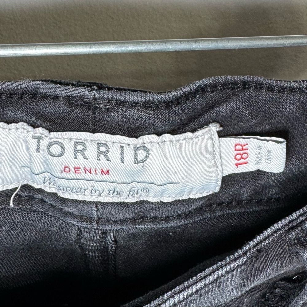 Torrid Black straight leg Jeans with Embroidered Designs - Picture 3 of 4